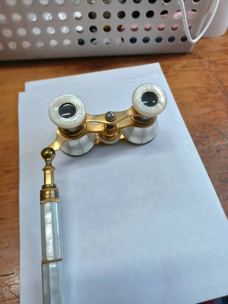 Mother of pearl  opera glasses - Image 2