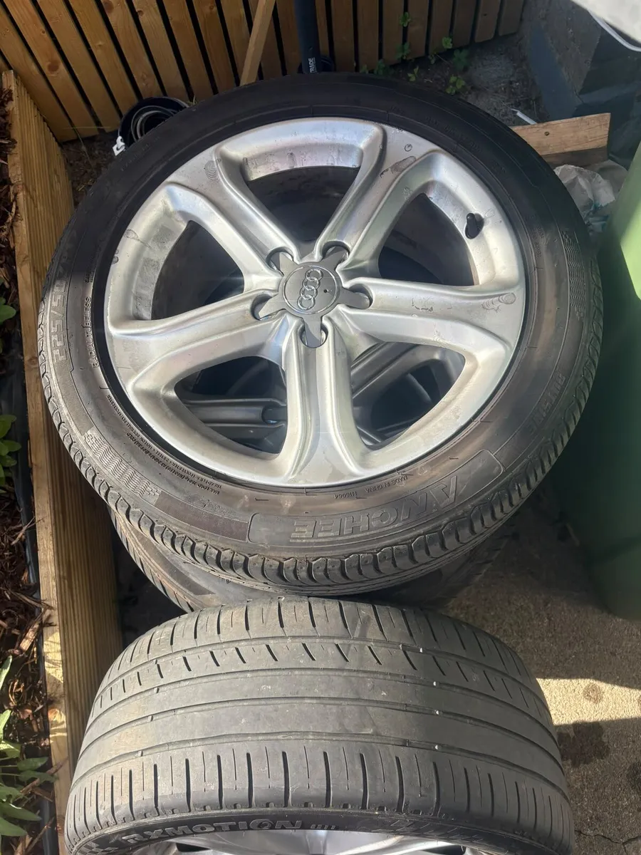 Audi a4 alloys with new tires - Image 2