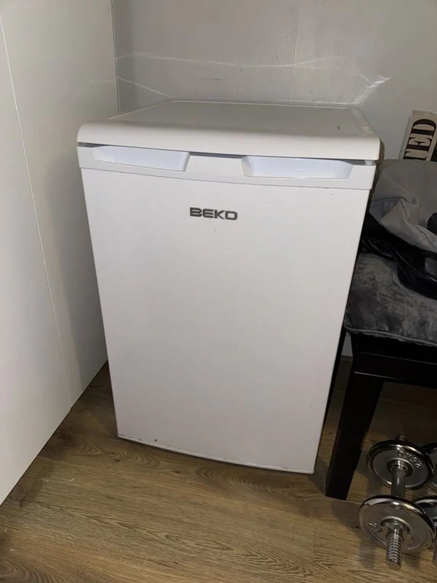 Beko Mini Fridge - Excellent Condition- Dublin - Image 3
