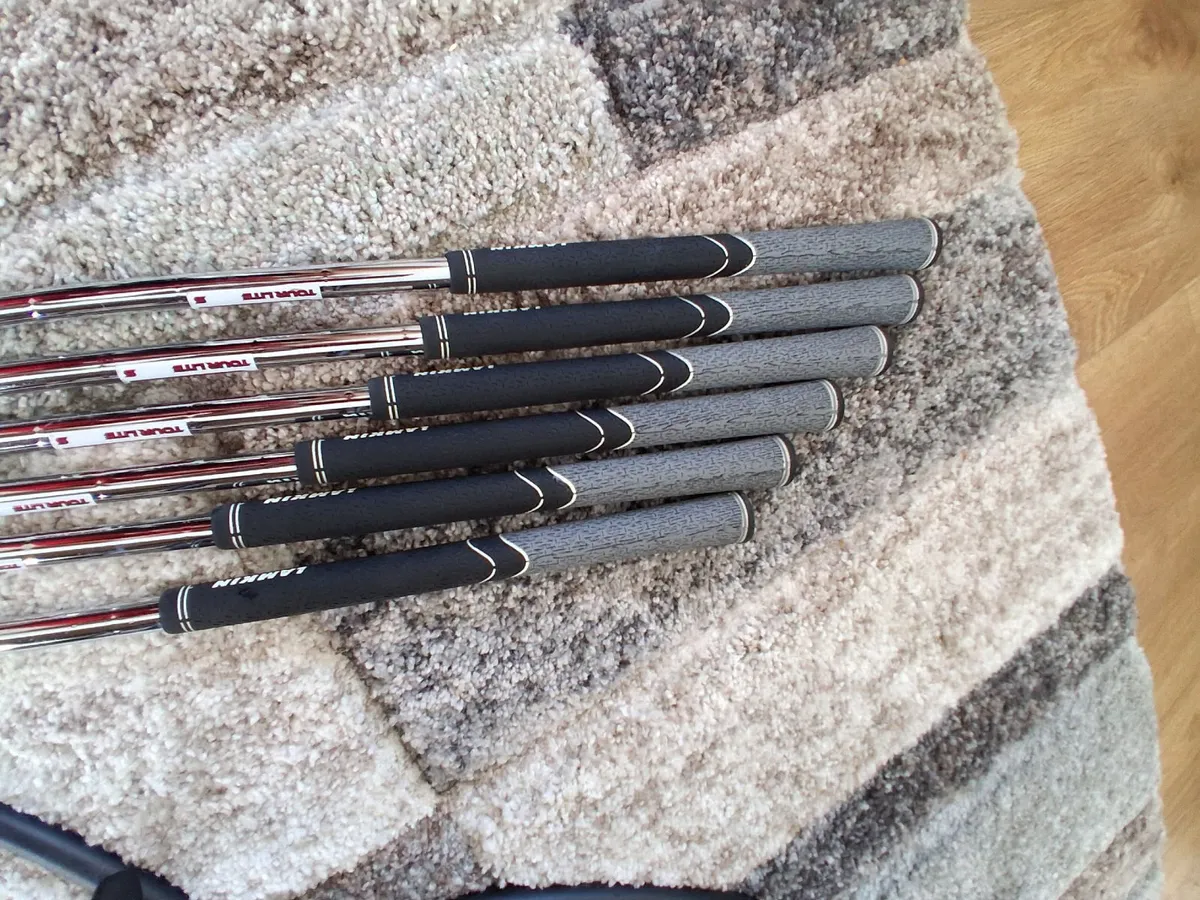 Mizuno irons - Image 2