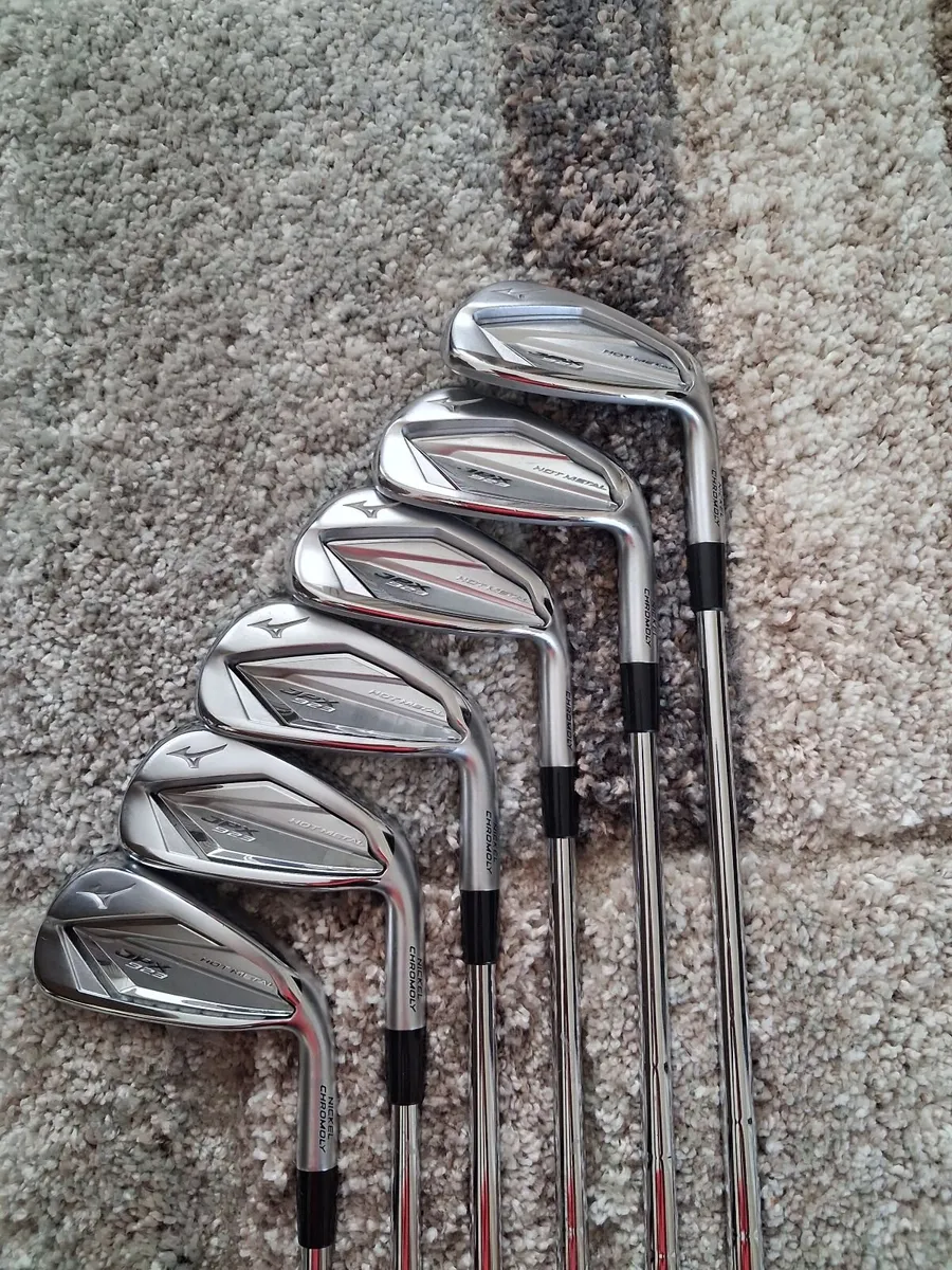 Mizuno irons - Image 1