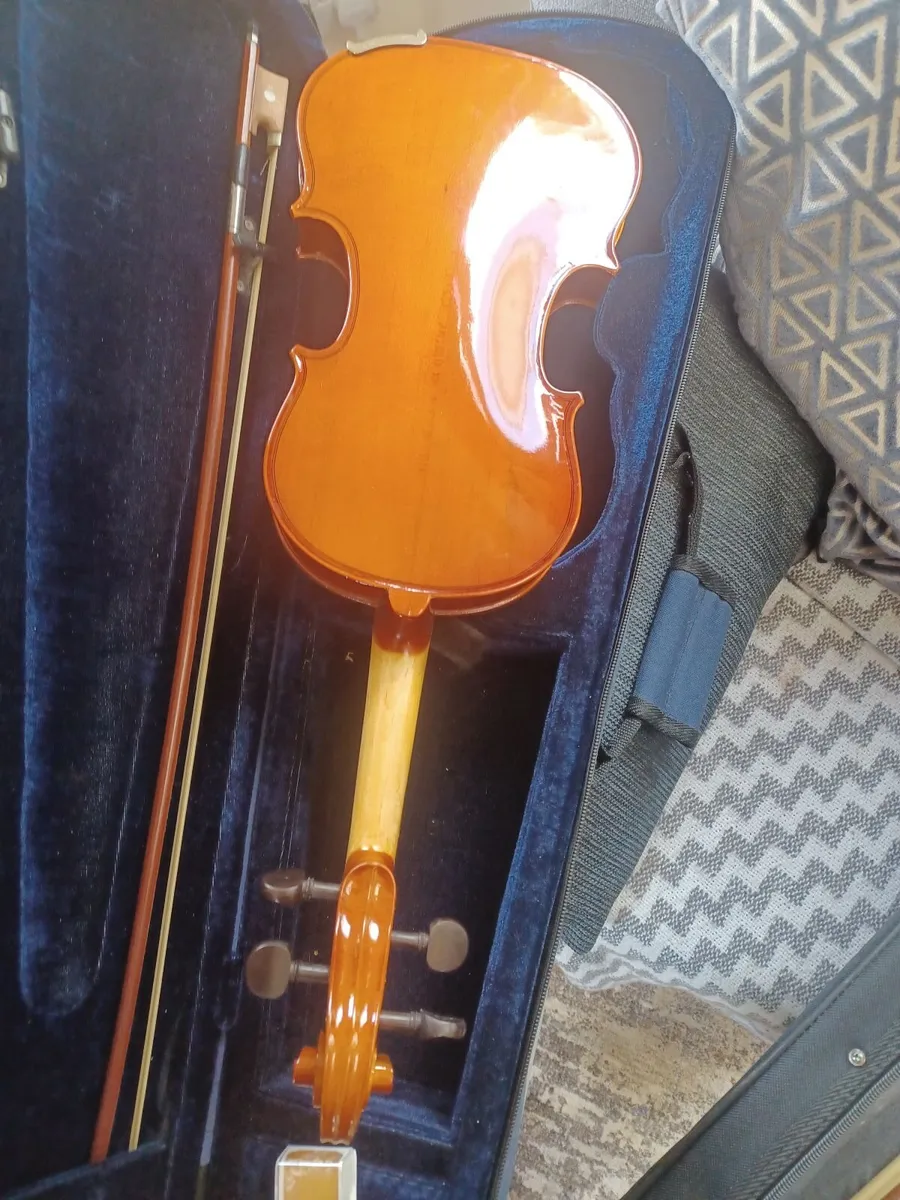 Violin - Image 3