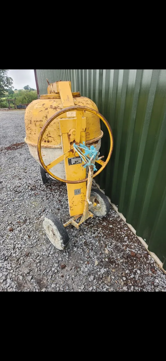 Winget Cement Mixer. - Image 2