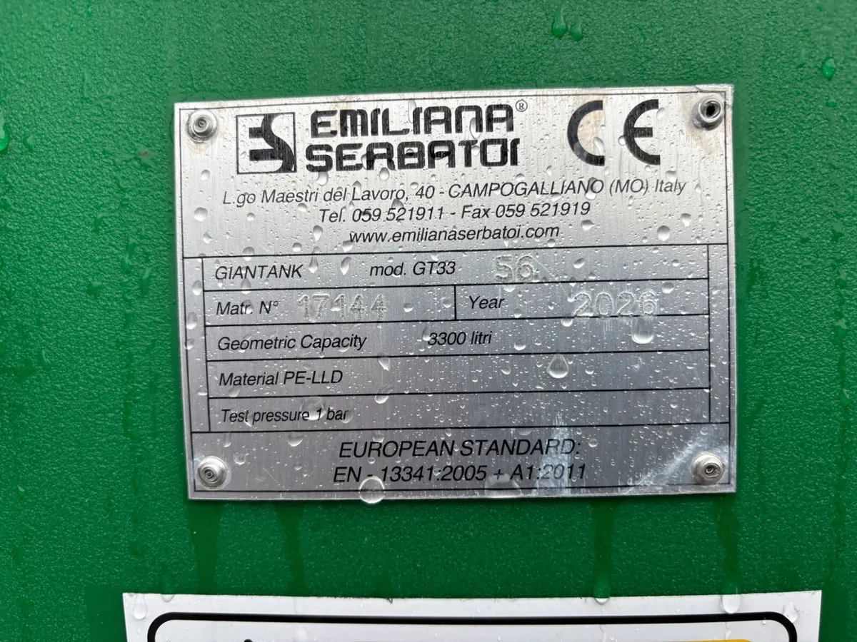 Emiliana Serbatoi GIANTank 3,300L Diesel Tank - Image 4