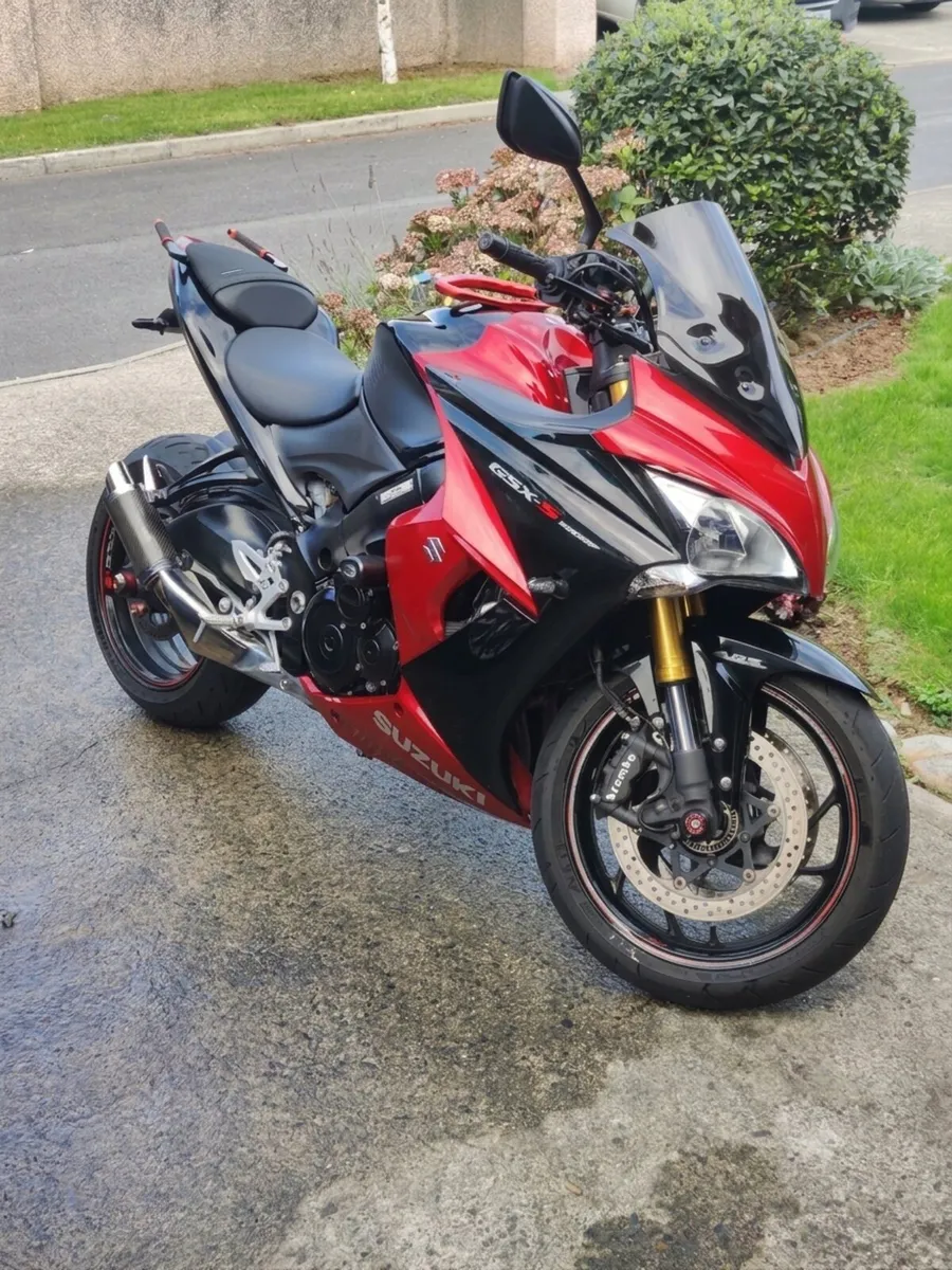 Suzuki GSXS 1000F - Image 3