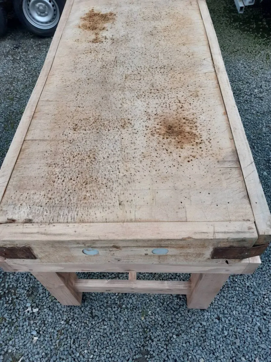 Butchers table - Image 2