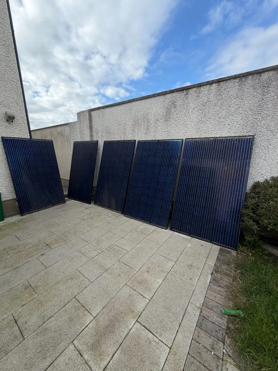 5 x 270W Solar Panels - Image 1