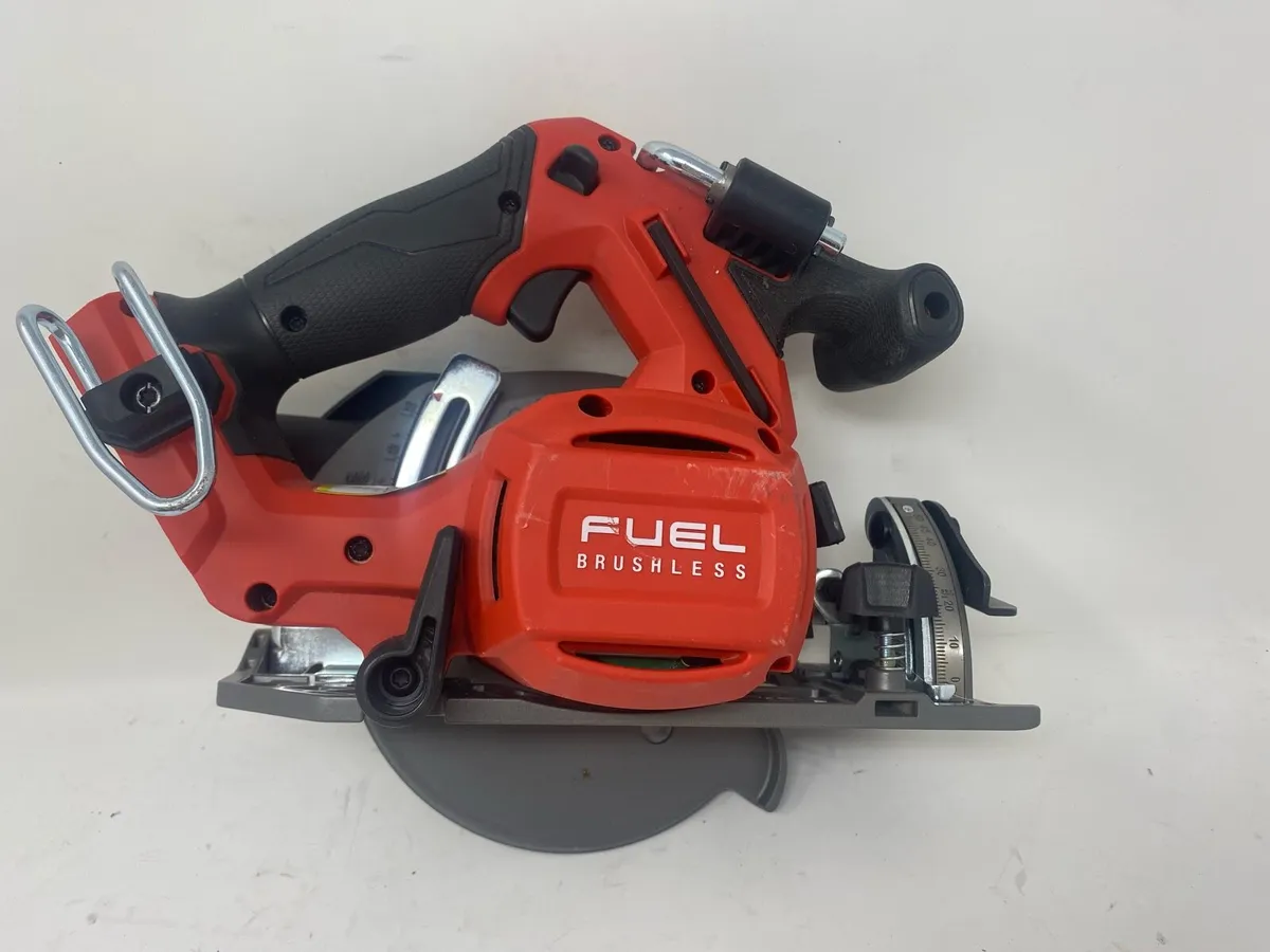 Milwaukee M18 FCS552 18V FUEL 165mm Cordless - Image 2