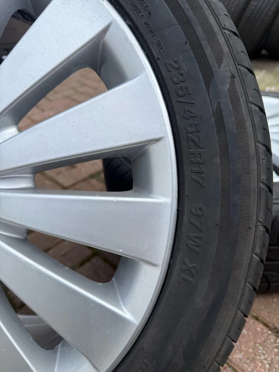 Volkswagen Passat /Alloy Wheels&Tyres 235/45/R17 - Image 2