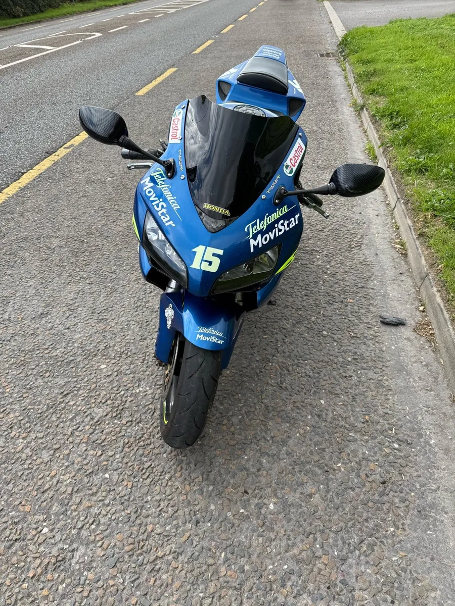 Honda cbr 1000 RR - Image 1
