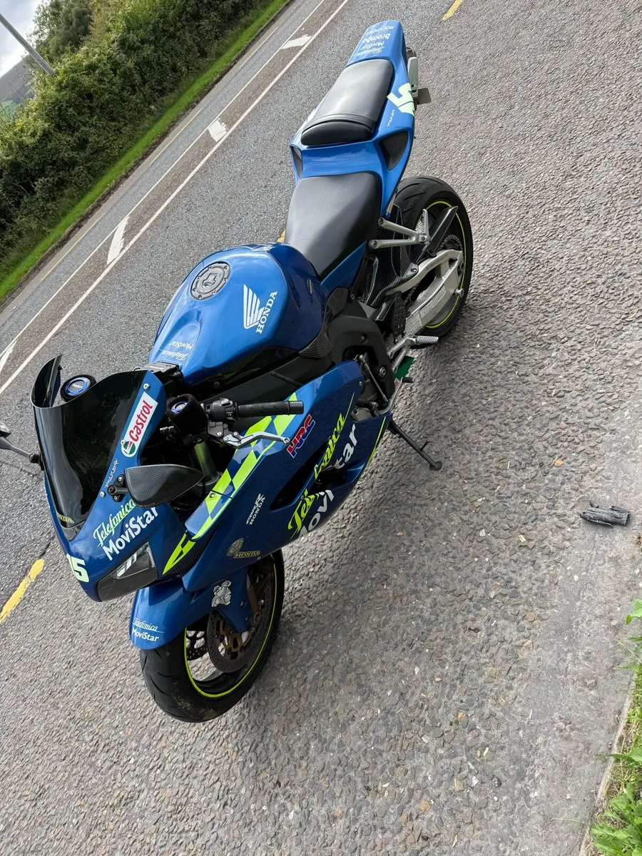 Honda cbr 1000 RR - Image 3