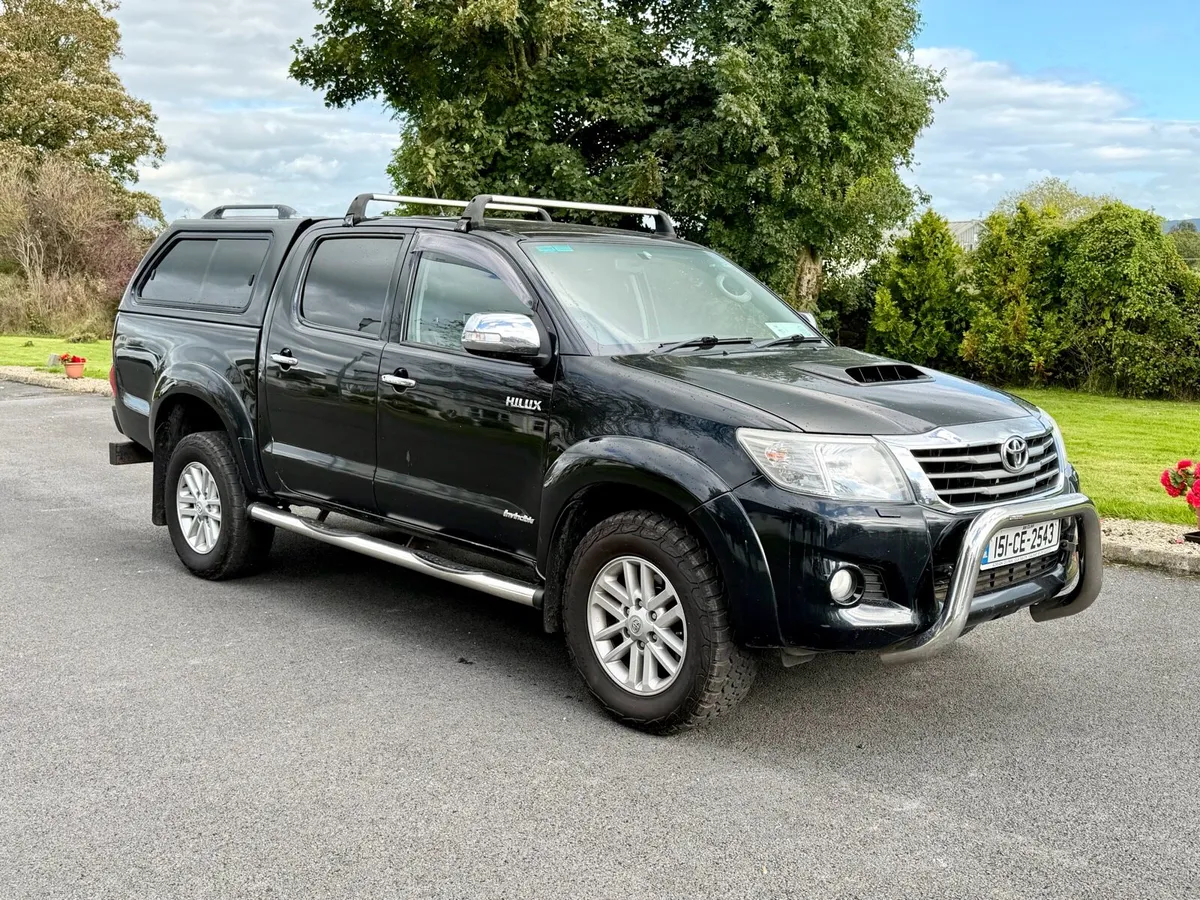 151 Toyota Hi-Lux 3.0 D4D Auto Invincible - Image 1