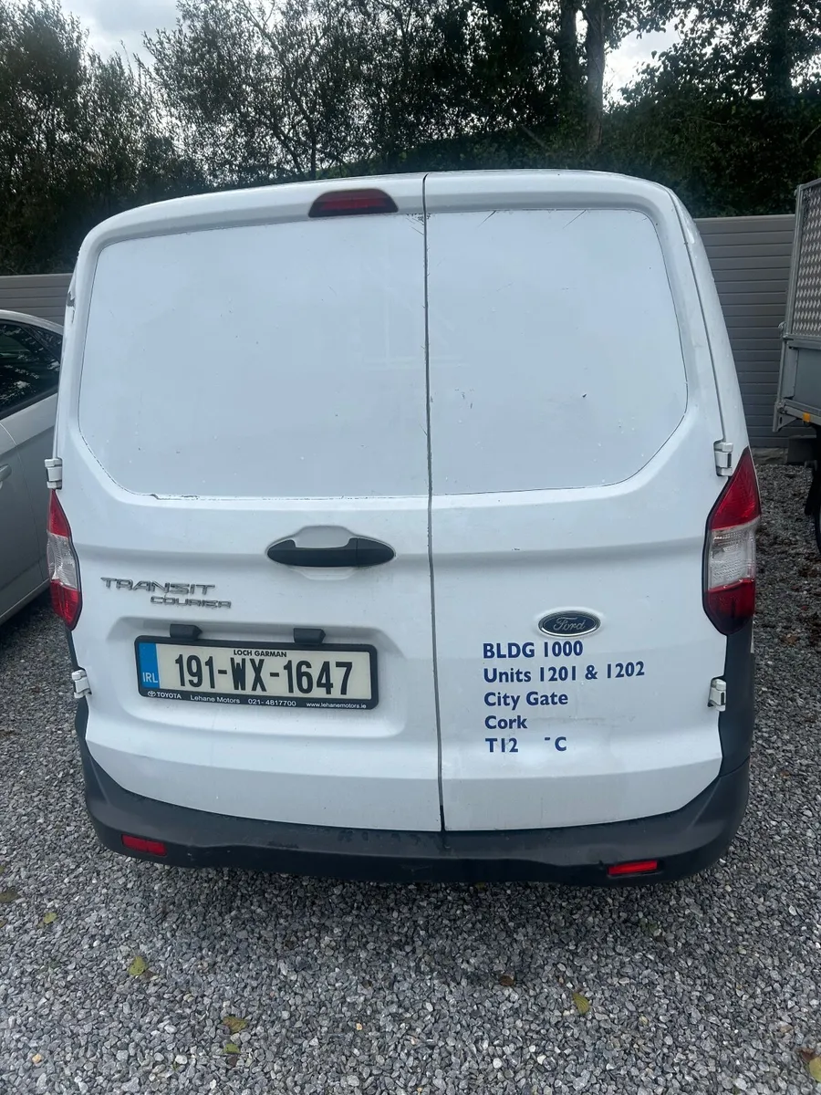 Ford Transit 2019 - Image 2