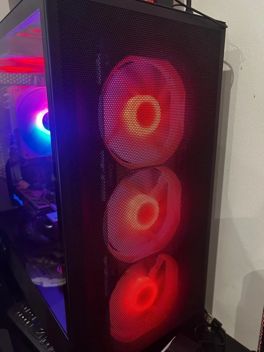 Full gaming set up - Image 2