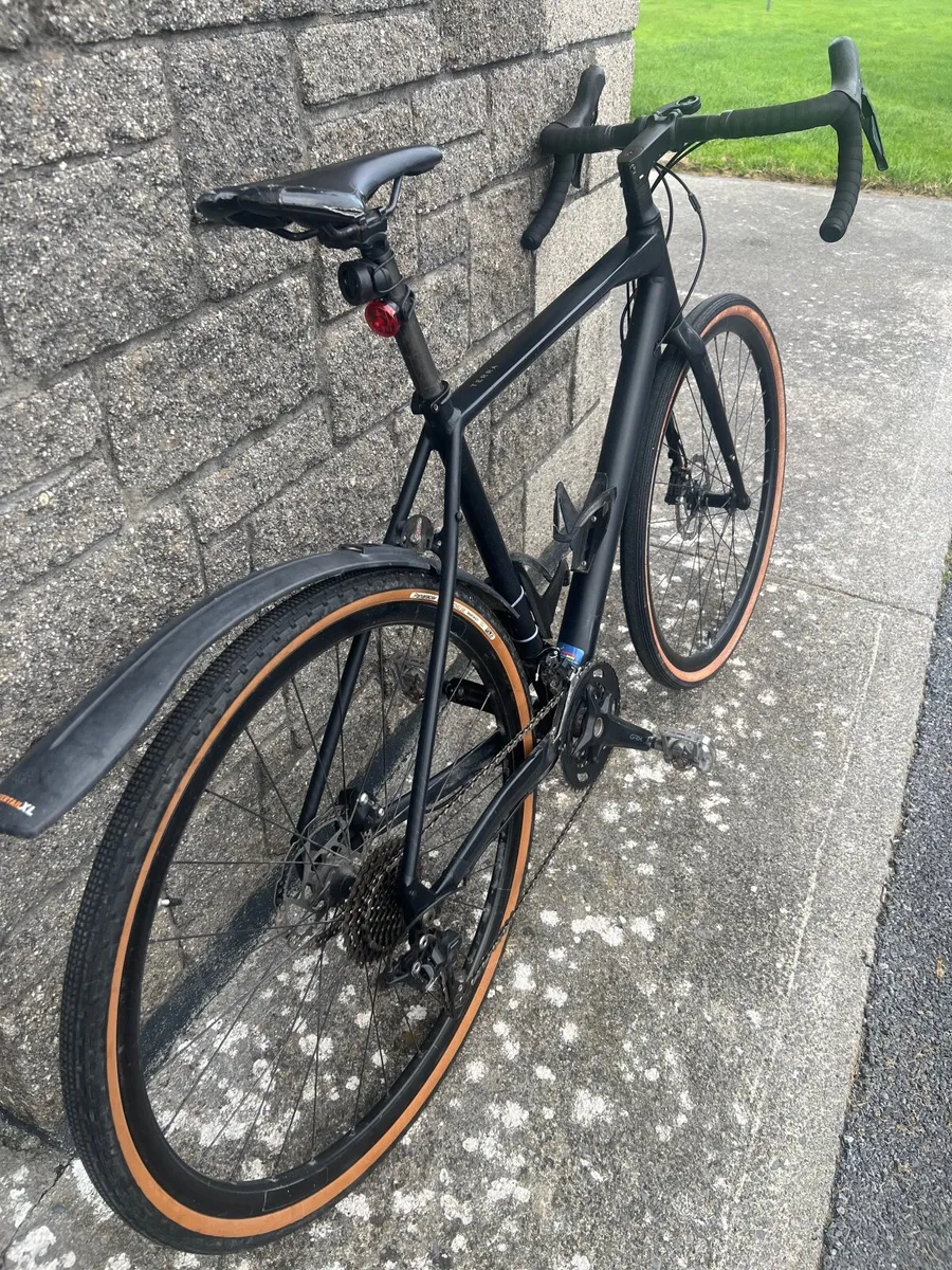 Gravel bike - Image 4