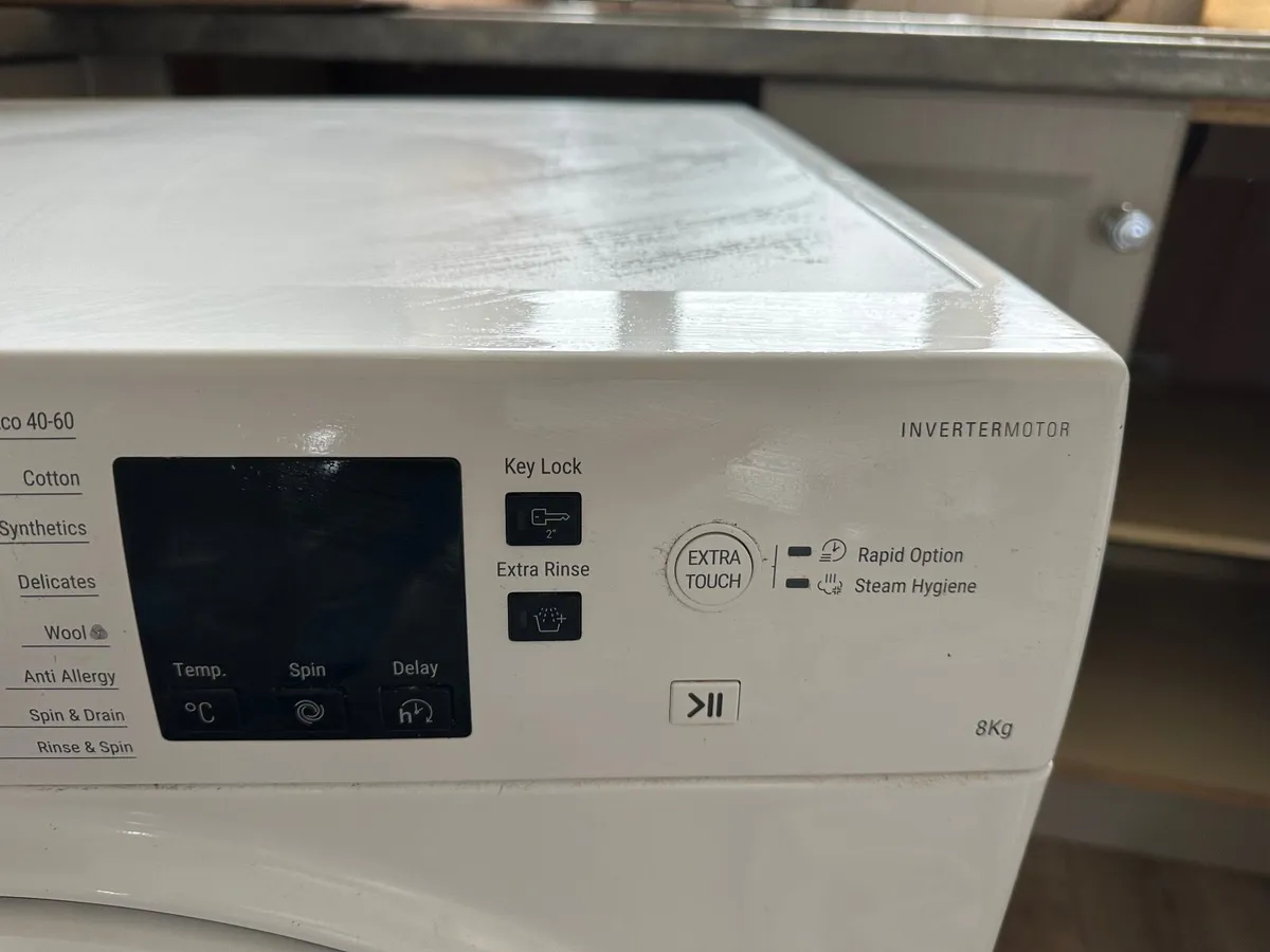 Hotpoint 8kg Washing Machine - Image 3