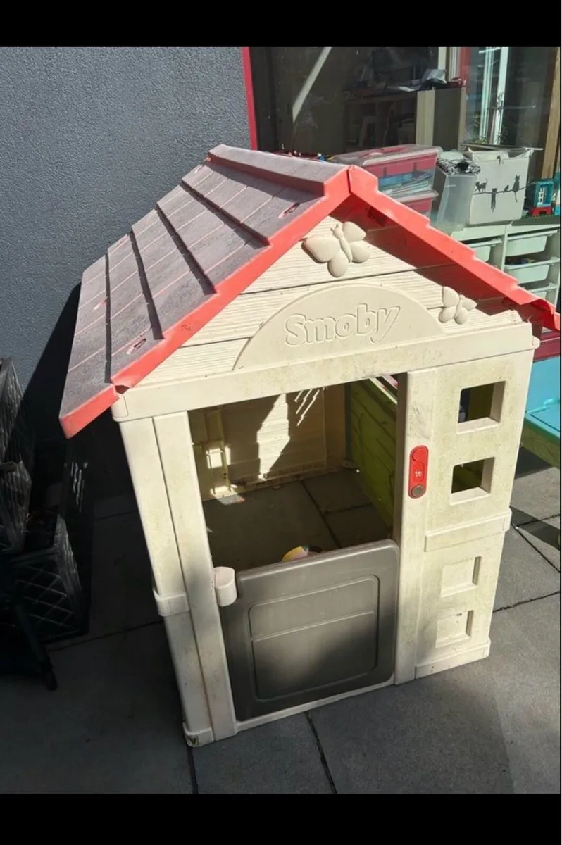 Free Little Tikes House - Image 1