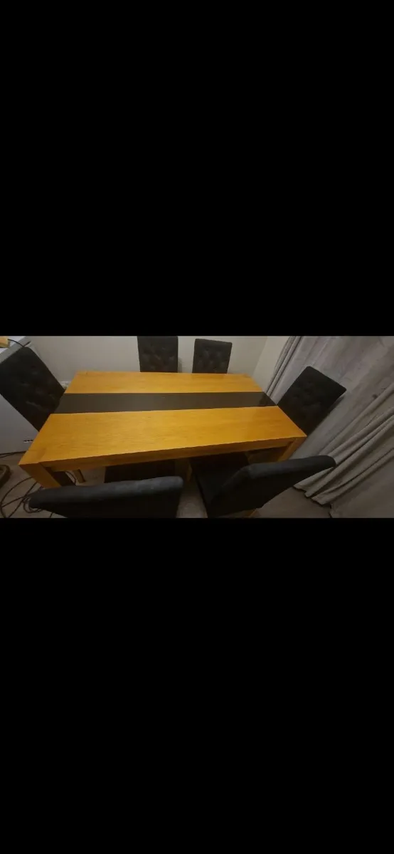 Dining room table with 6 chairs - Image 3