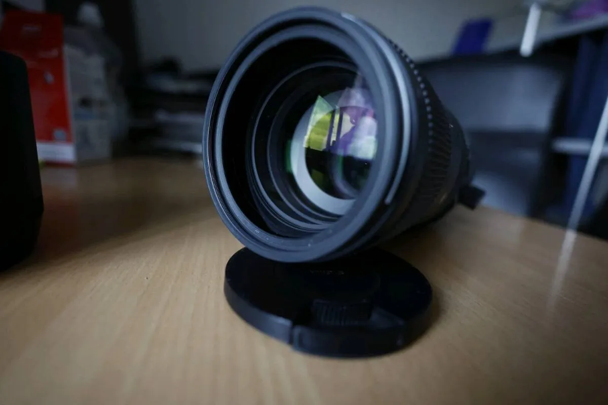 Sigma 70-200 f2.8 DG OS HSM Lens - Image 4