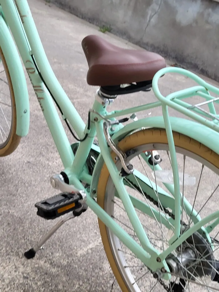 Girls Bicycle - Image 1