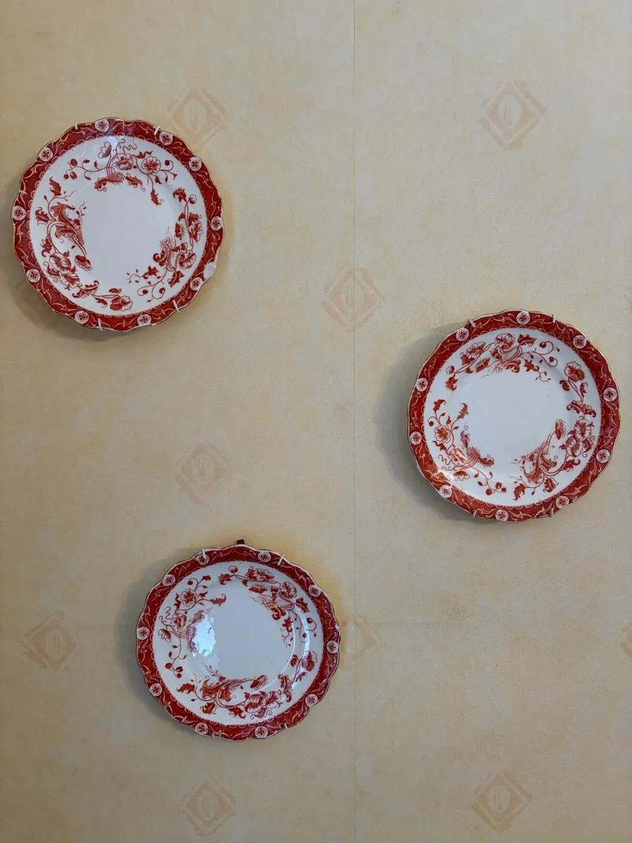 Set of 7 Red Transferware Plates - Image 3