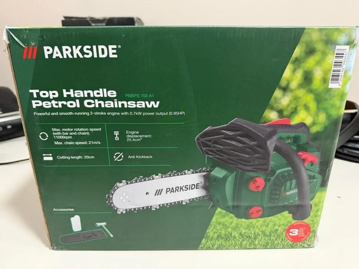 Parkside Petrol Chainsaw - Image 2