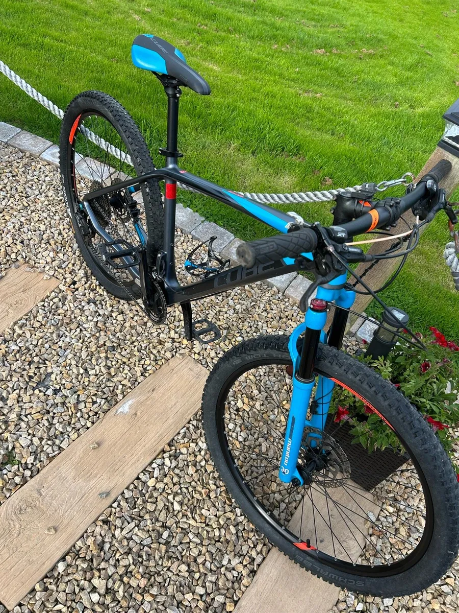 Cube Carbon mountain Bike - Image 4