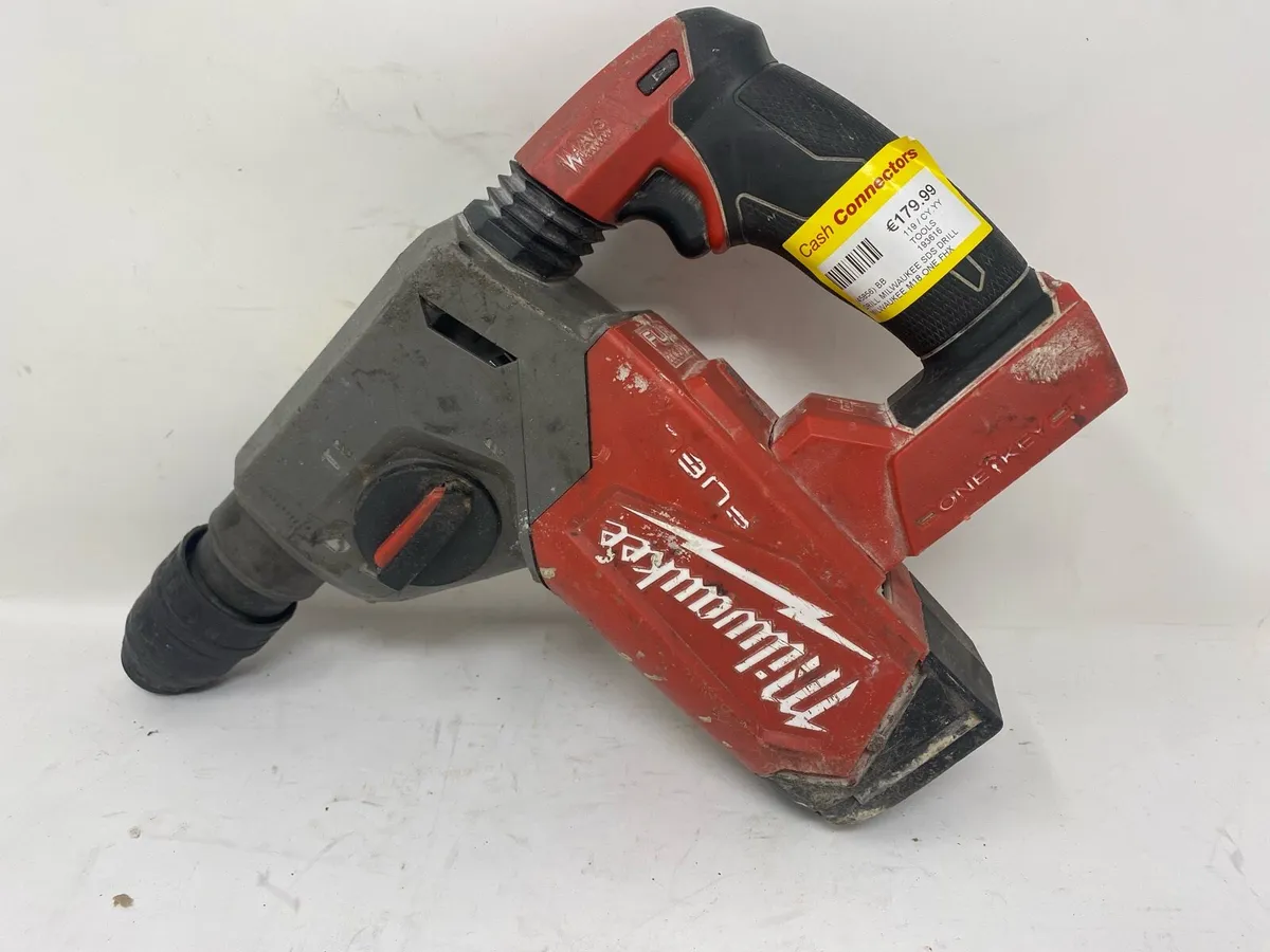 Milwaukee M18 ONEFHX 18V FUEL HAMMER DRILL - Image 1