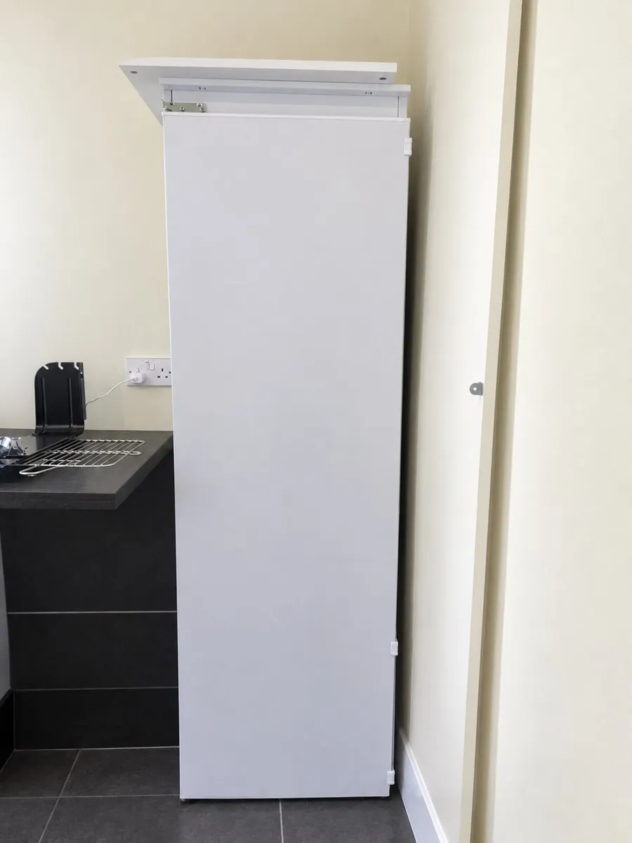 Fridge - Image 2