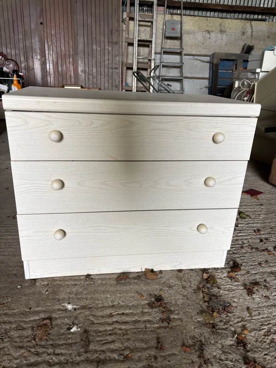 Drawers - Image 1