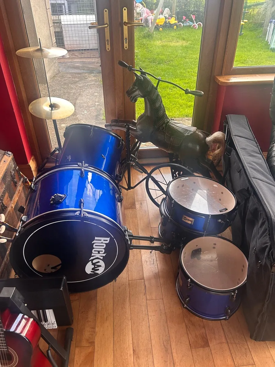 Drum kit