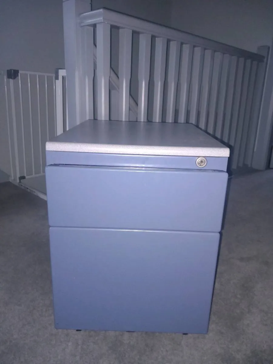File cabinet - Image 3