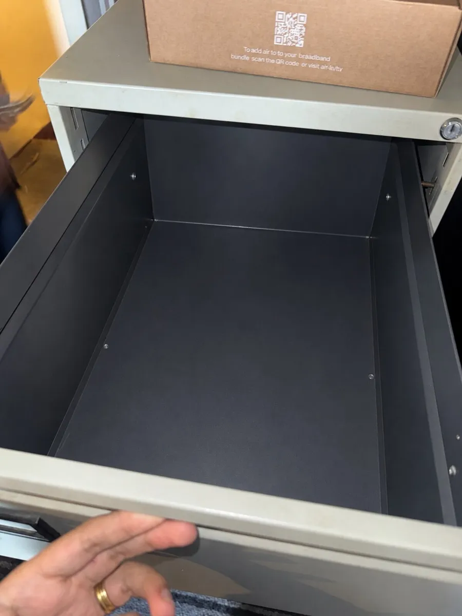 Filling cabinet - Image 2