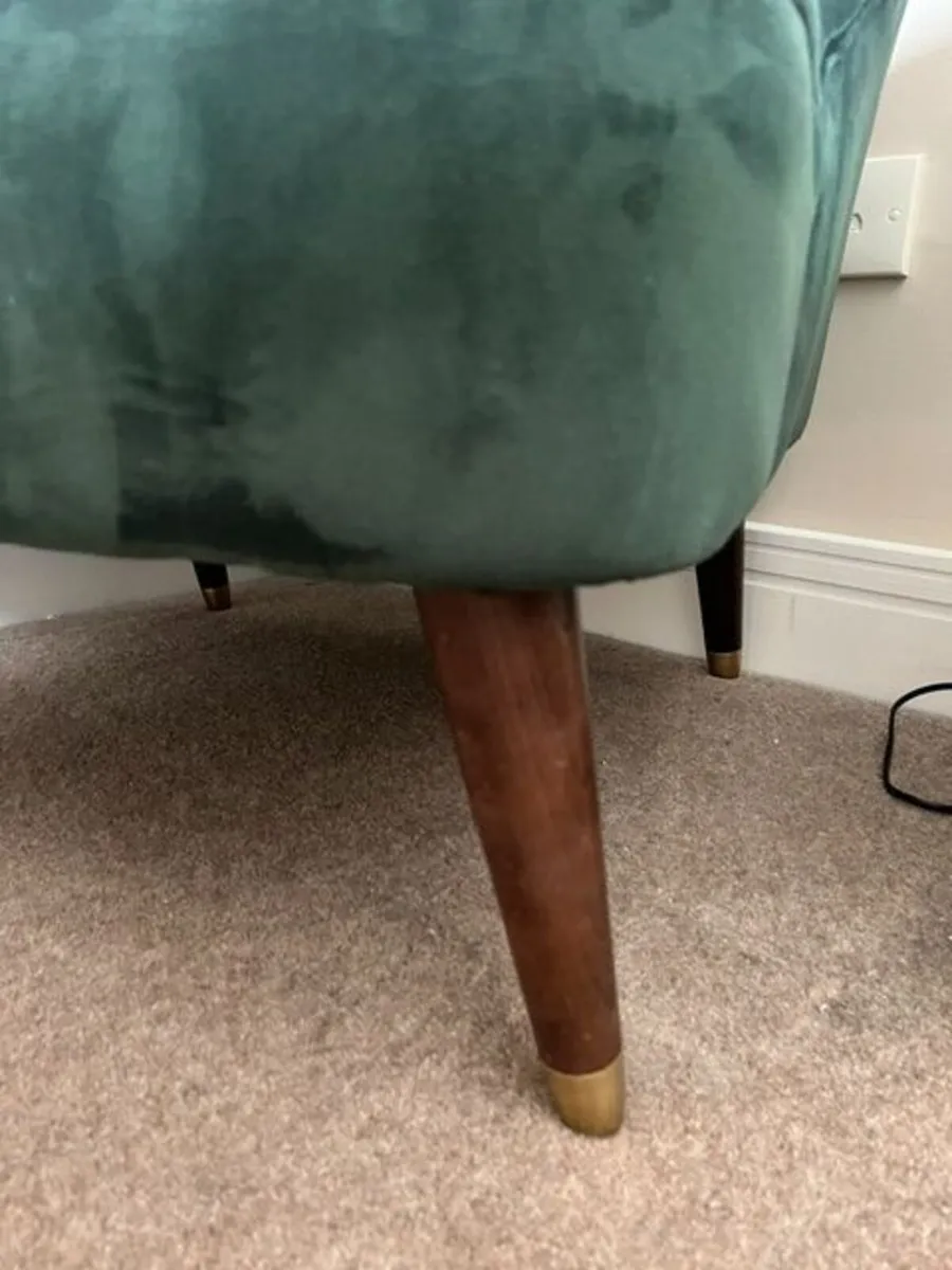 Green velvet chair - Image 2