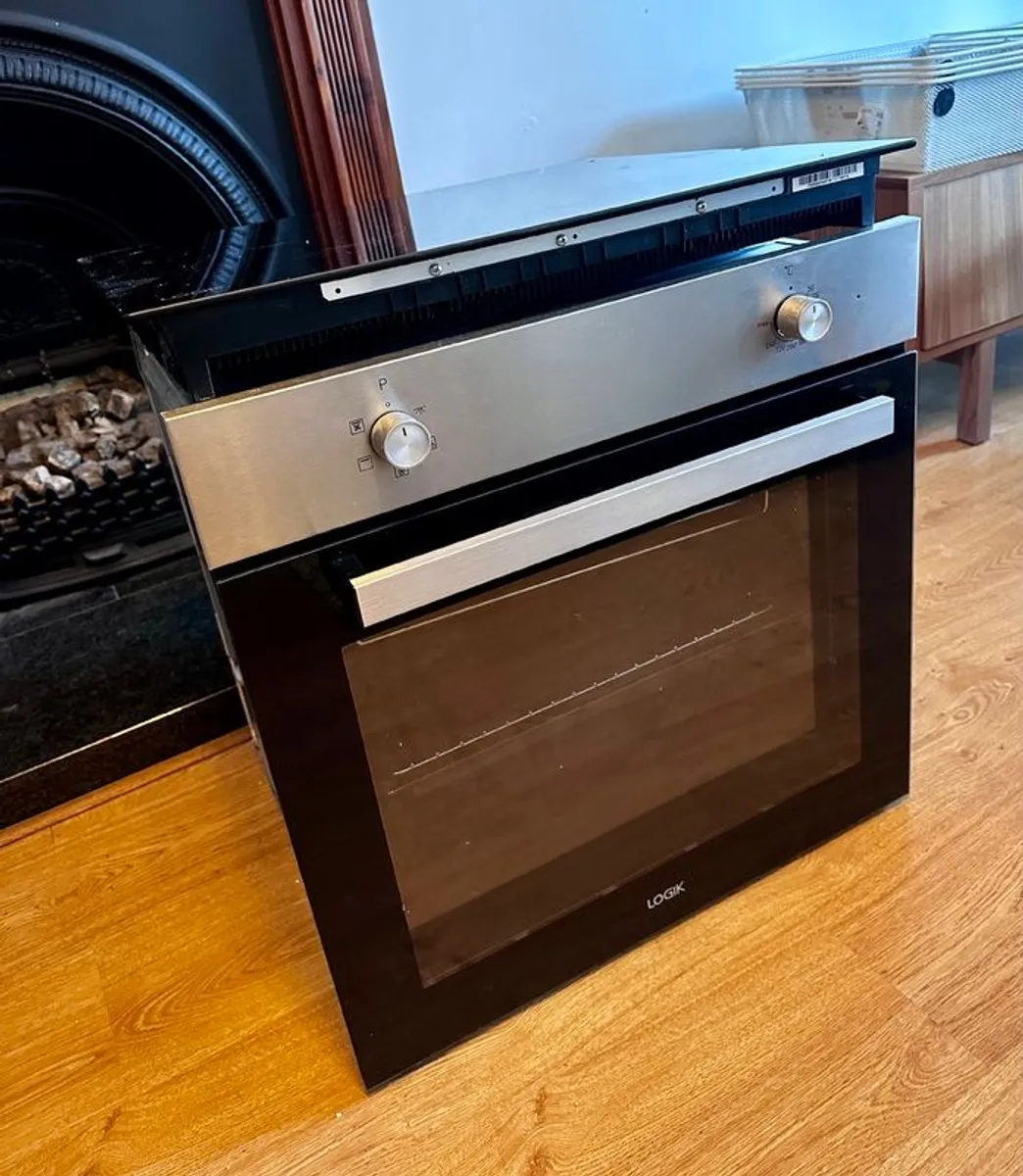 LOGIK single oven and induction hob - Image 1
