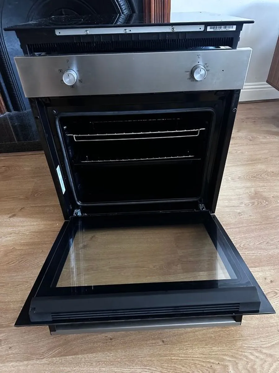 LOGIK single oven and induction hob - Image 3