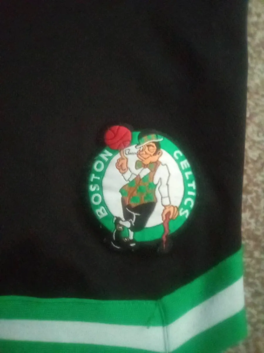 2.  PAIRS.  OF.  LARGE.  BASKETBALL.  SHORTS. - Image 3