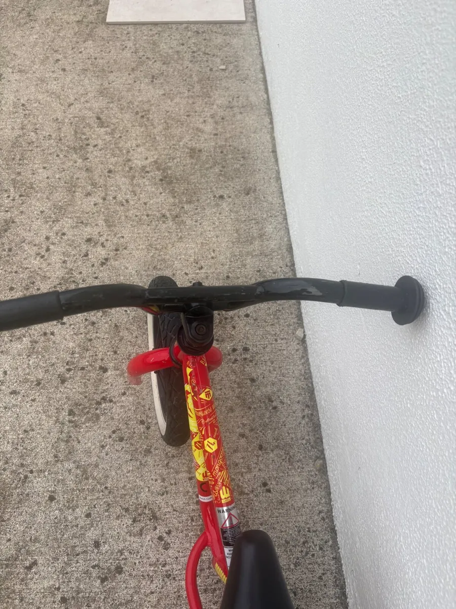 Kids balance bike suits 2-3 year old - Image 1