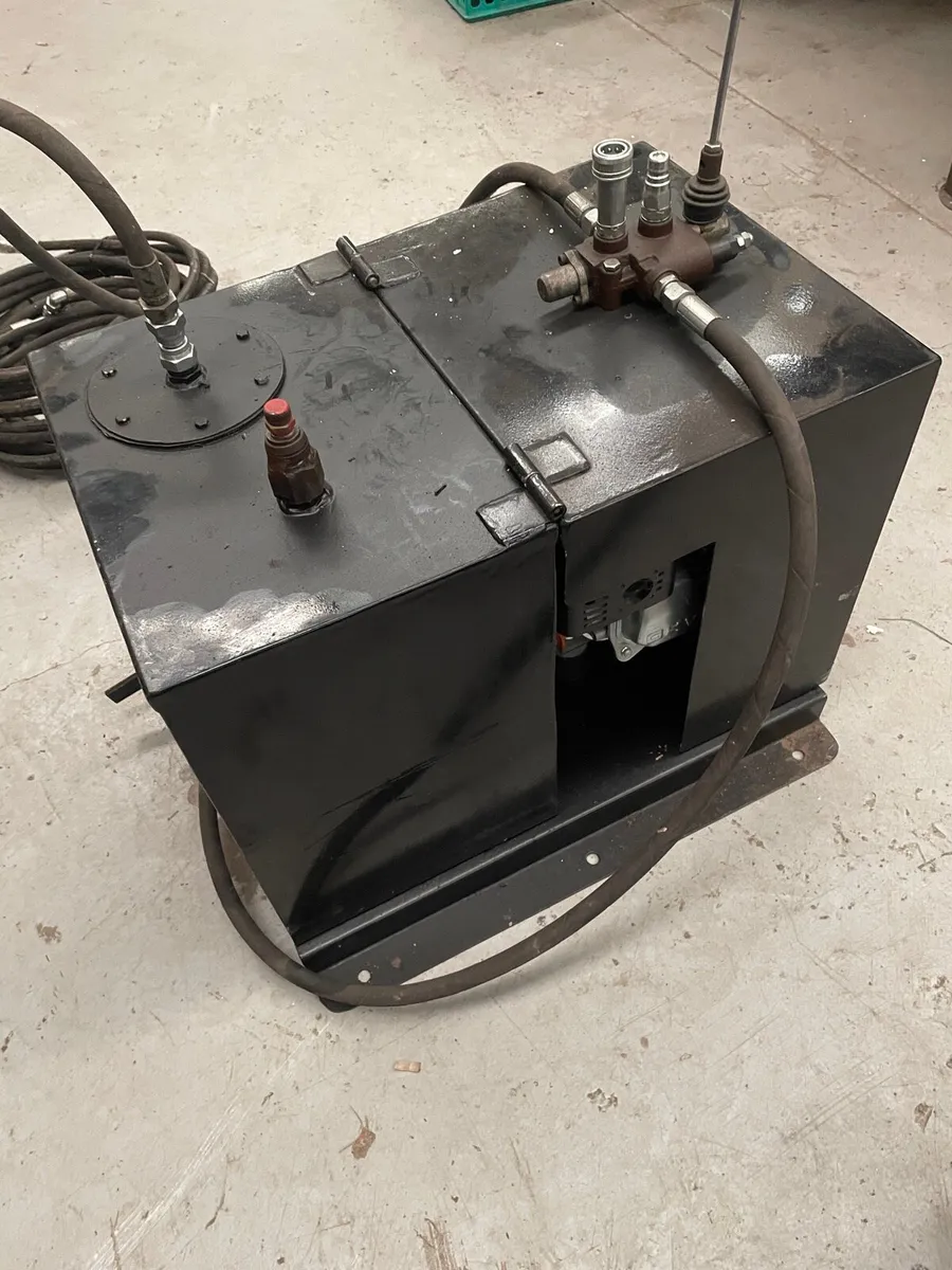 Petrol hydraulic power pack - Image 1