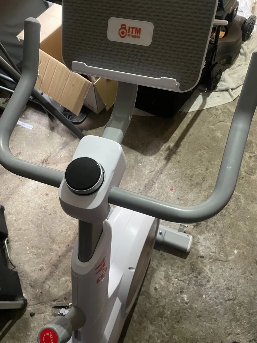 Exercise bike - Image 2