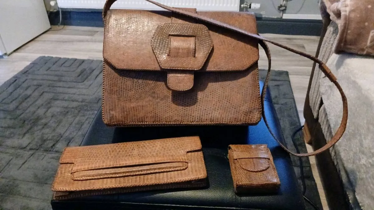 Lizard leather three piece bag wallwt and purse - Image 1