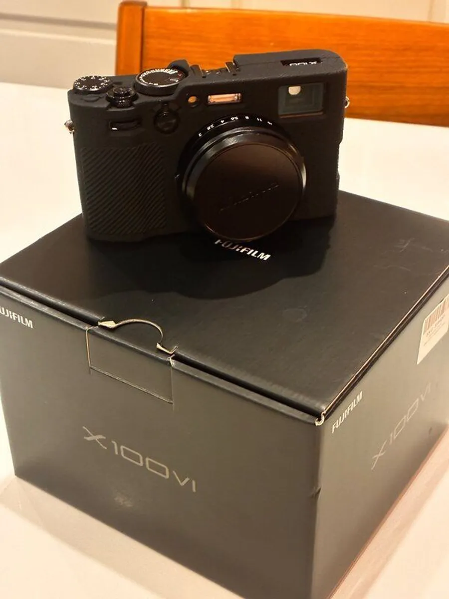 Fuji X100vi bundle - Image 2