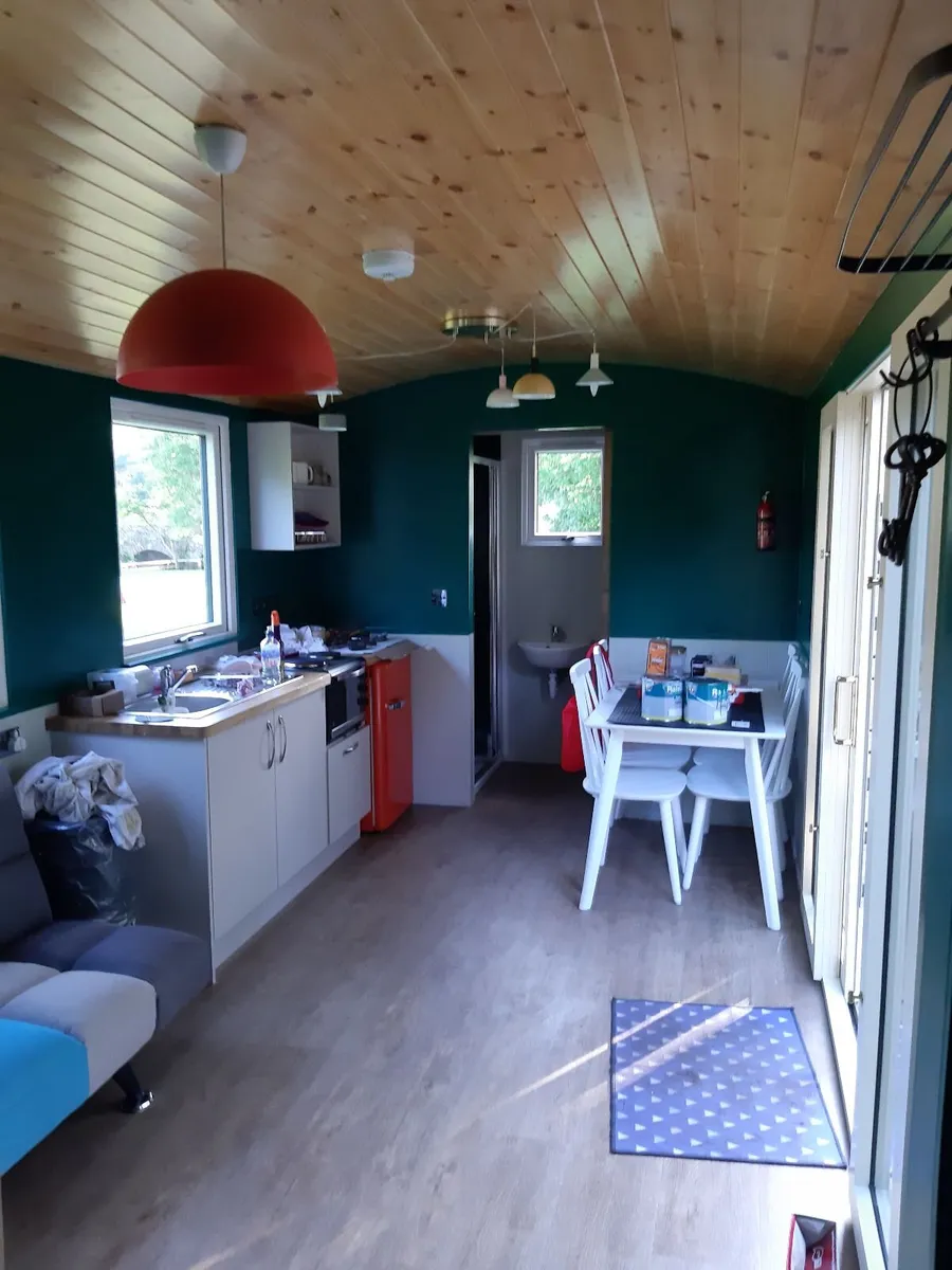 Glamping, Shepherd's hut, Garden room, Pod - Image 4