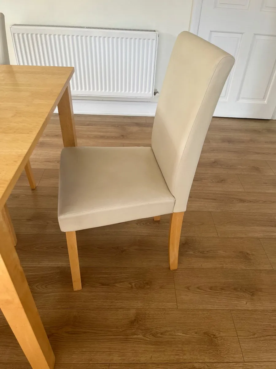 Table and  6 chairs - Image 2