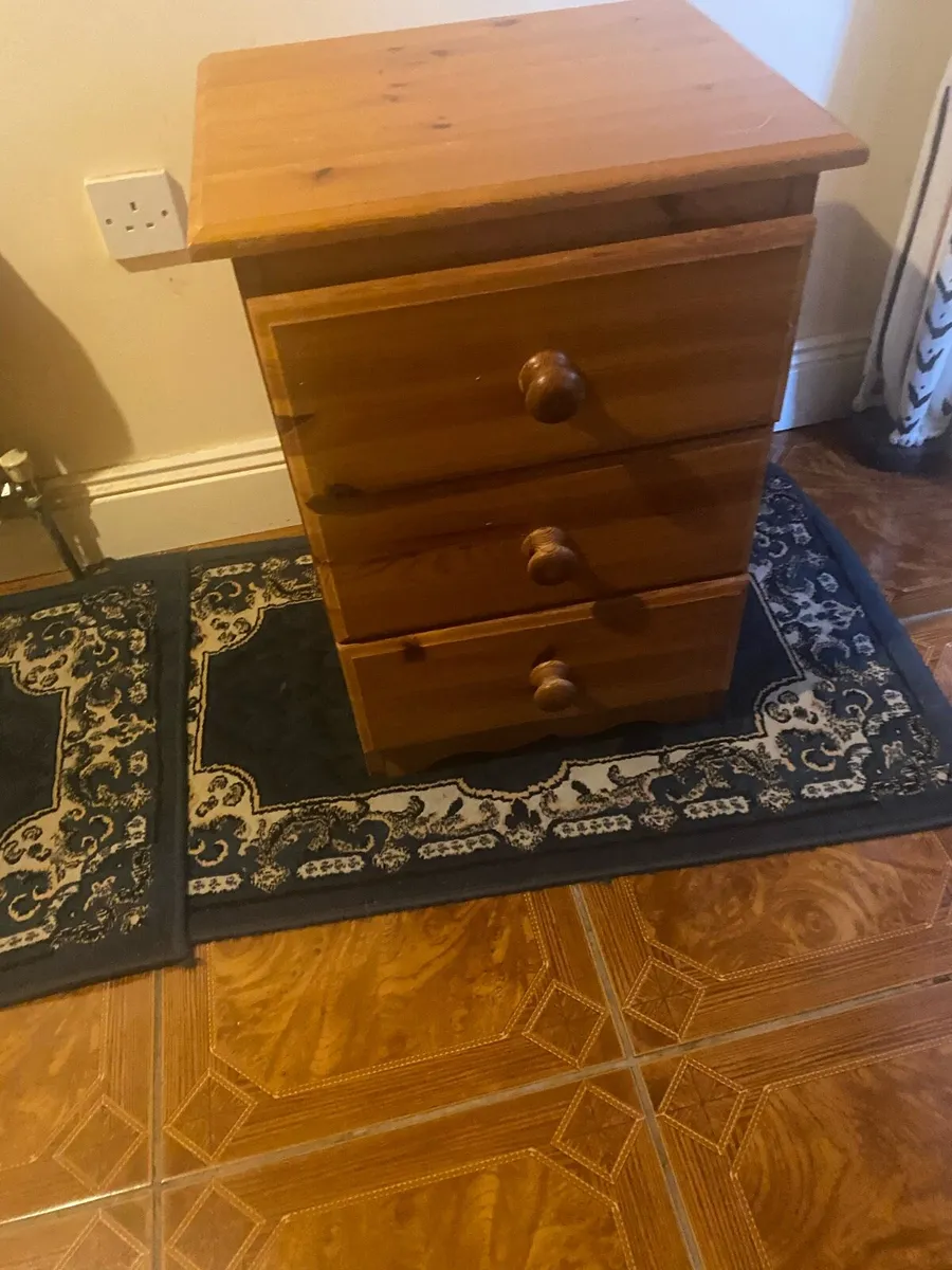 Bedside locker - Image 1