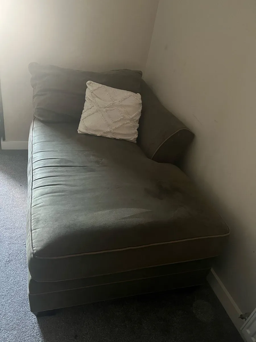Couch - Image 3