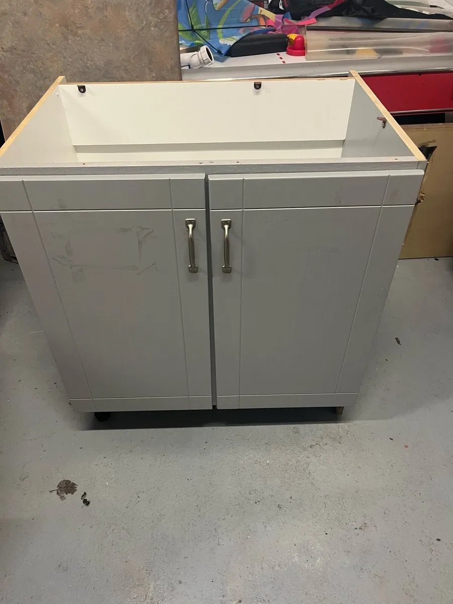 Kitchen units - Image 2