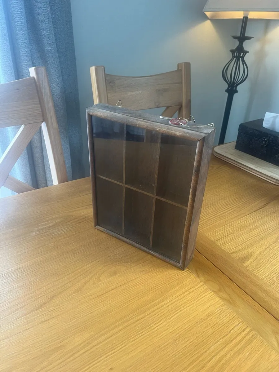 Old Display Cabinet - Image 1