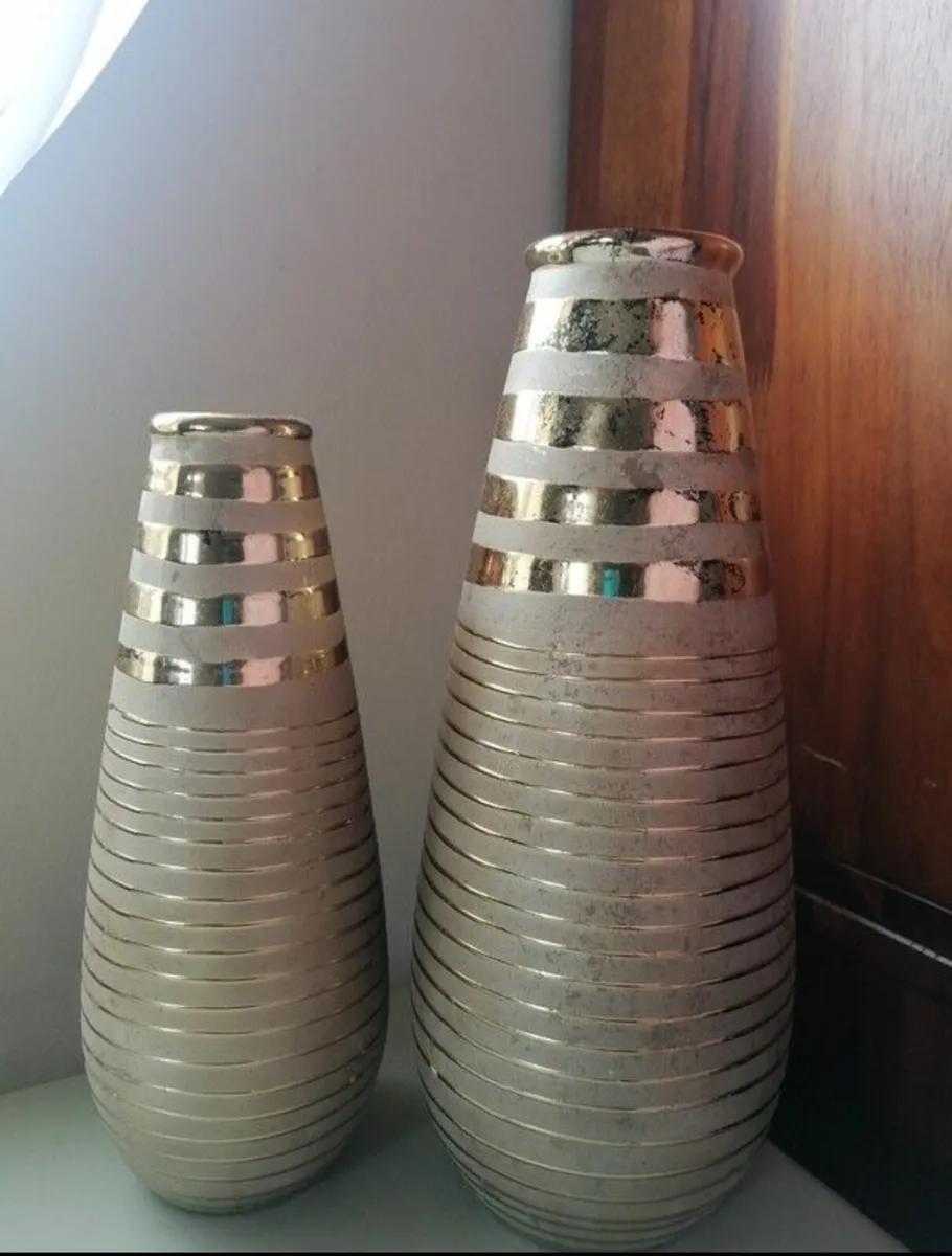 Set of Vases - Image 1