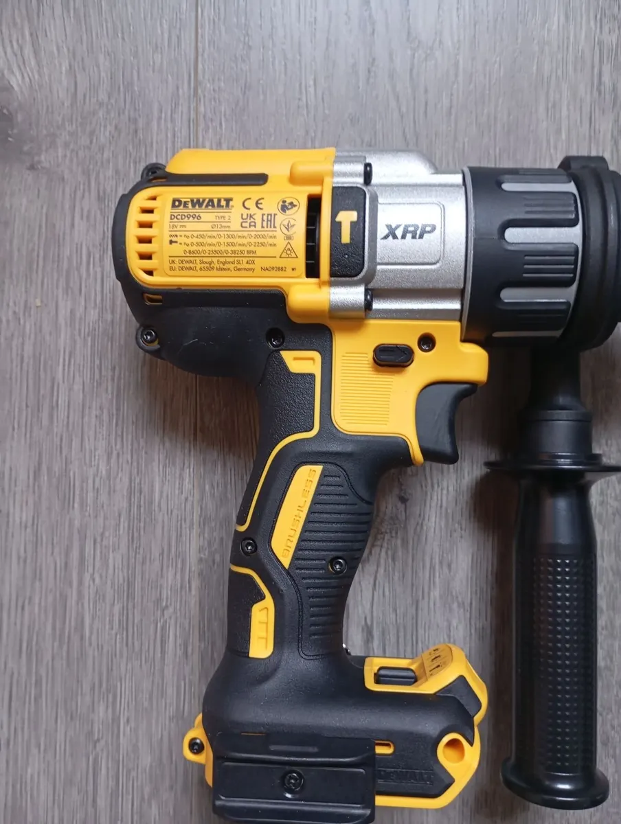 DeWalt dcd996 Combi Drill (New) - Image 3